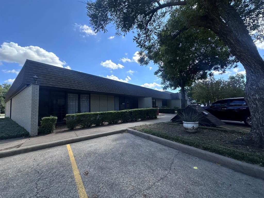 Town - Commercial Lease