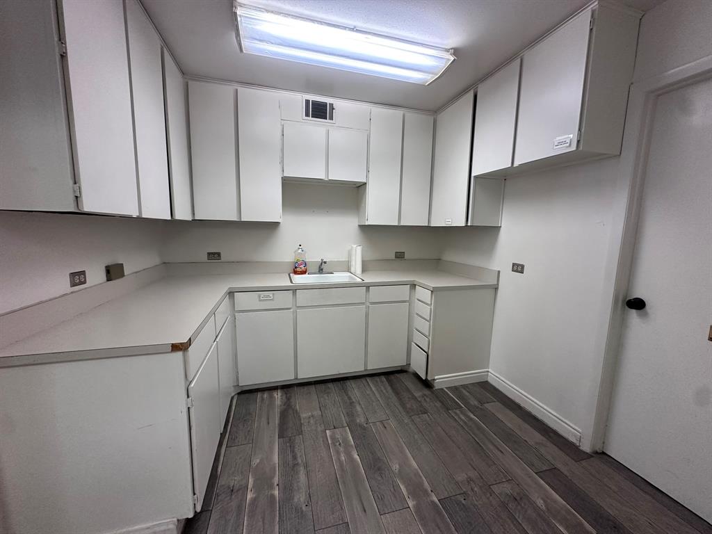 Town - Commercial Lease