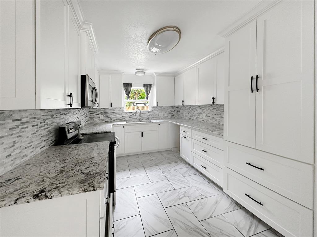 Mays Clyde W Add - Residential Lease