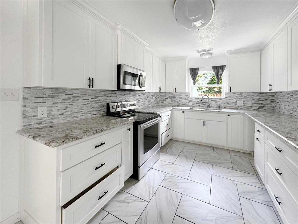 Mays Clyde W Add - Residential Lease