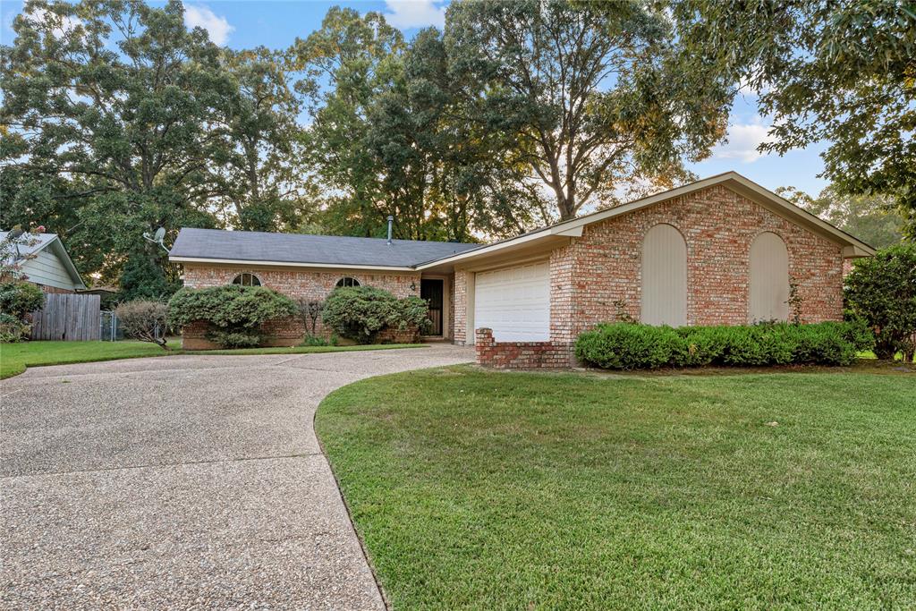 9804 E Homewood Circle