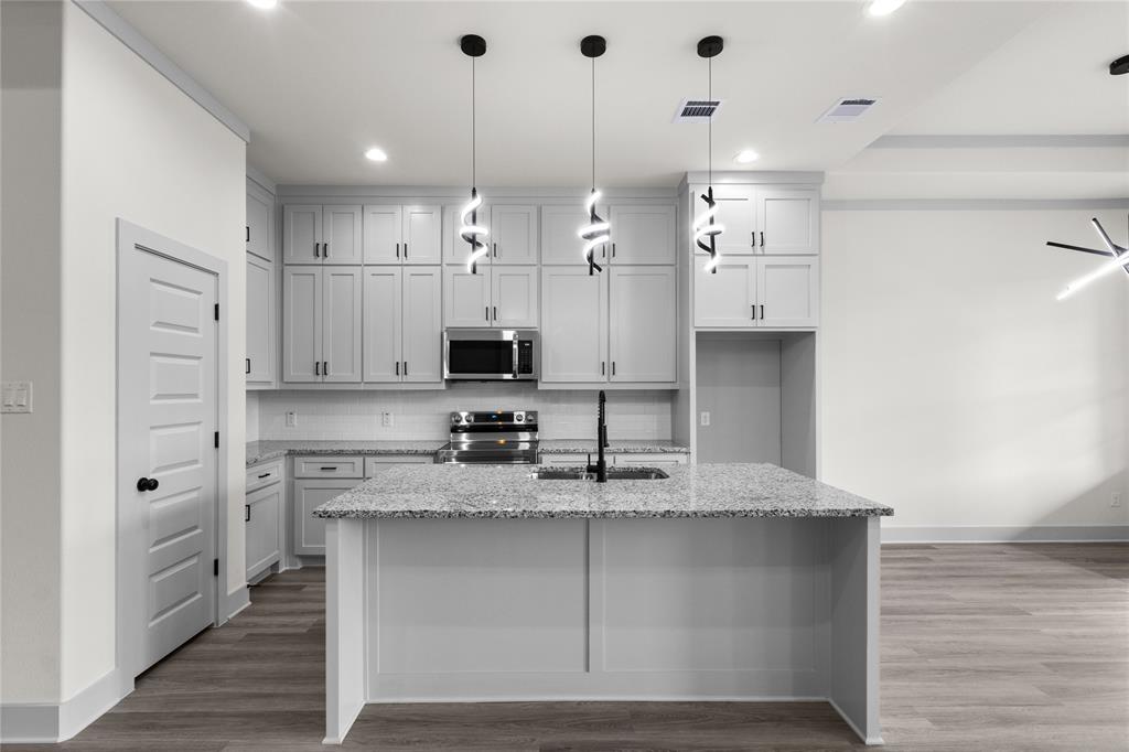 ARCADIA GARDENS - Residential