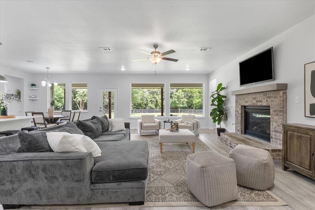 6512 Crooked Lane