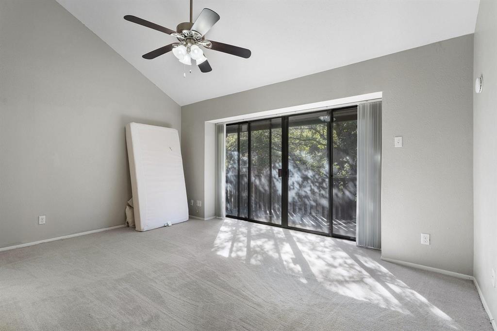 Country Club Place At Las Colinas - Residential