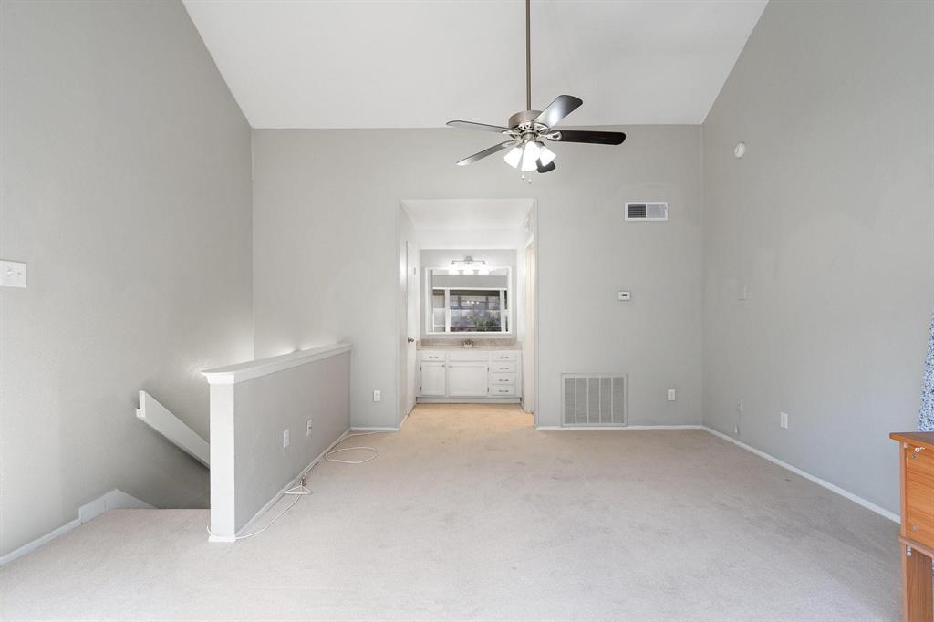 Country Club Place At Las Colinas - Residential