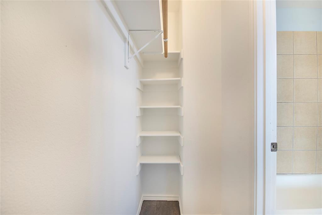 Brook Meadows 01 - Residential Lease