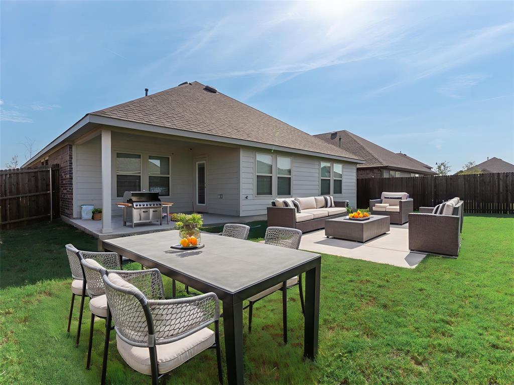 718 Spur Ridge