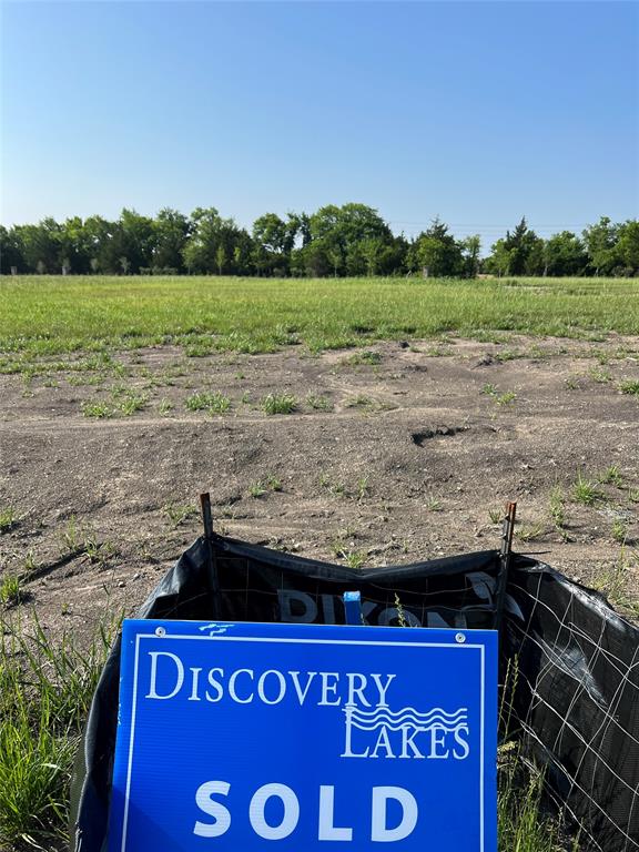 Discovery Lakes - Land