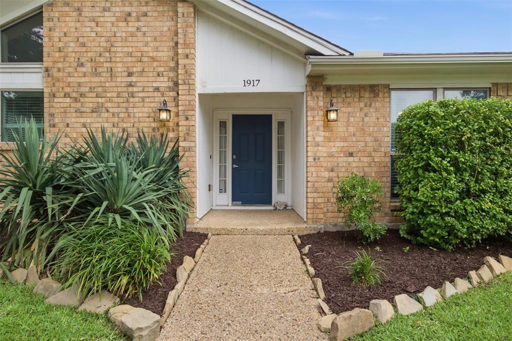 1917 Pleasant Valley Drive