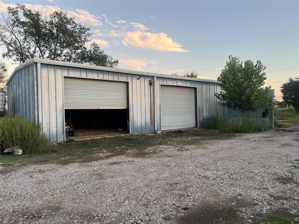 5140 W US Highway 175