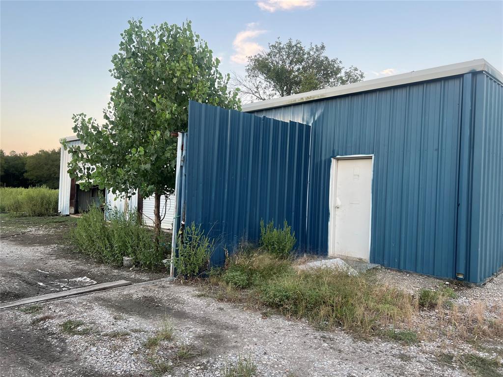 5140 W US Highway 175