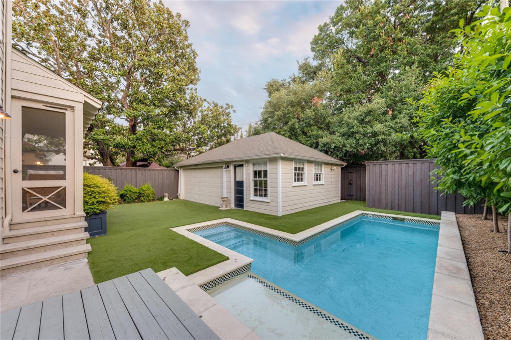 University Highlands - Residential