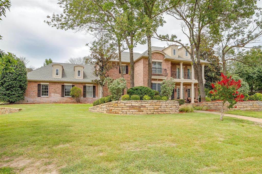 1580 Hunterglenn Drive