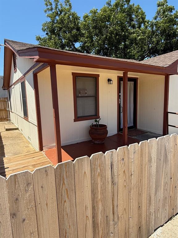 Cravens M L Sub - Commercial Lease