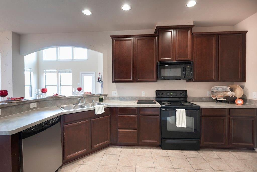 Avalon 04 - Residential Lease