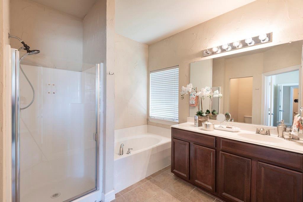 Avalon 04 - Residential Lease