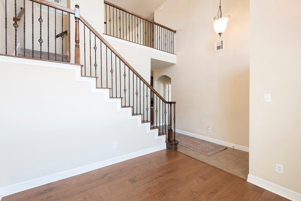 Avalon 04 - Residential Lease