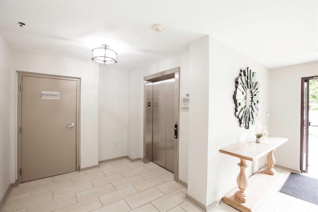 4107 Bowser Avenue 308
