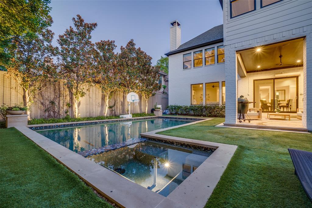 Bob-O-Link Downs - Residential