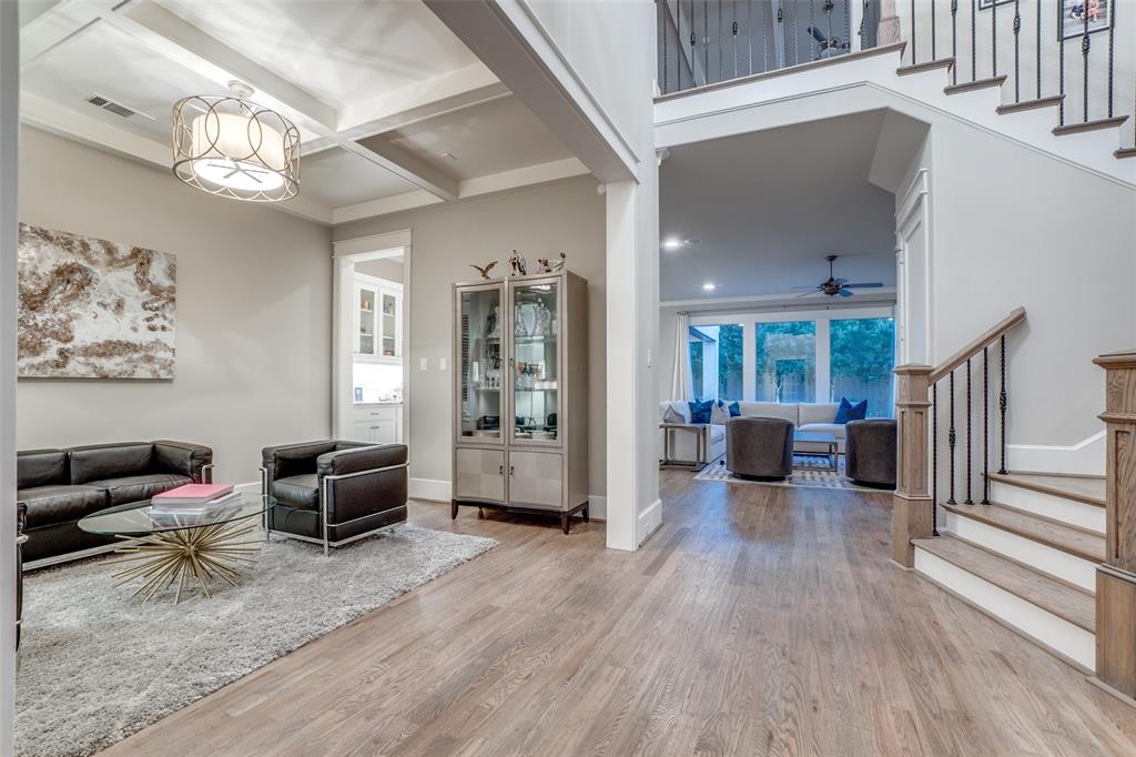 Bob-O-Link Downs - Residential