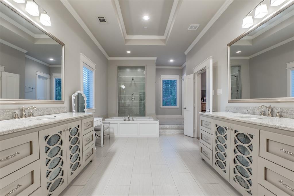 Bob-O-Link Downs - Residential