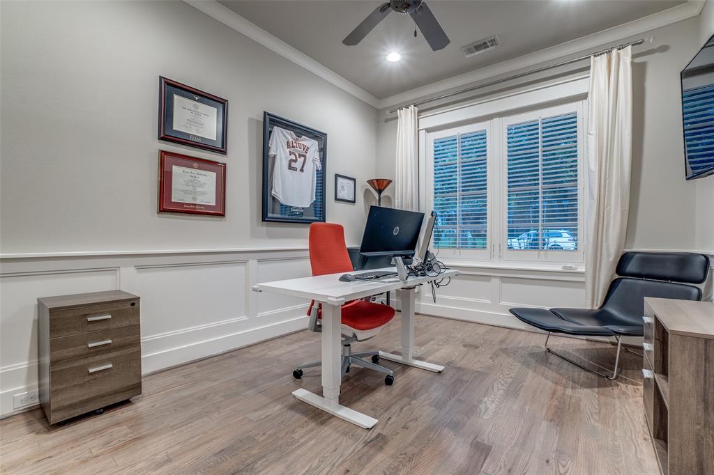 Bob-O-Link Downs - Residential