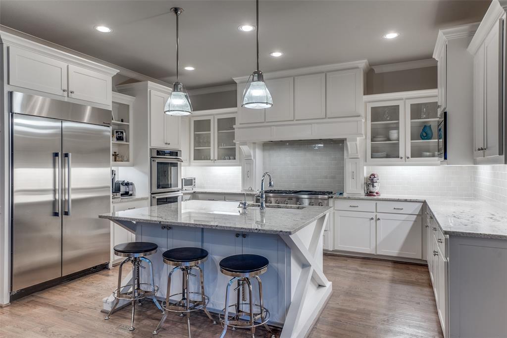 Bob-O-Link Downs - Residential