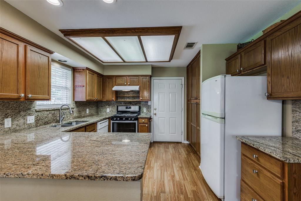 Kitchen John m-AG0677 - Residential