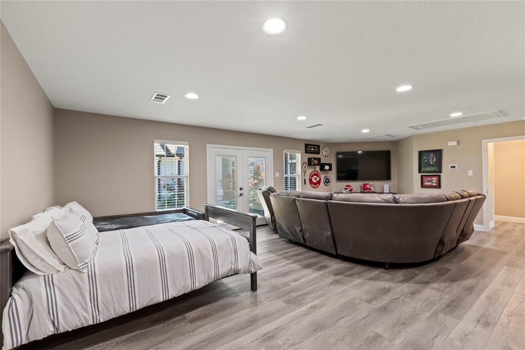 Pleasant Oak Beach - Residential