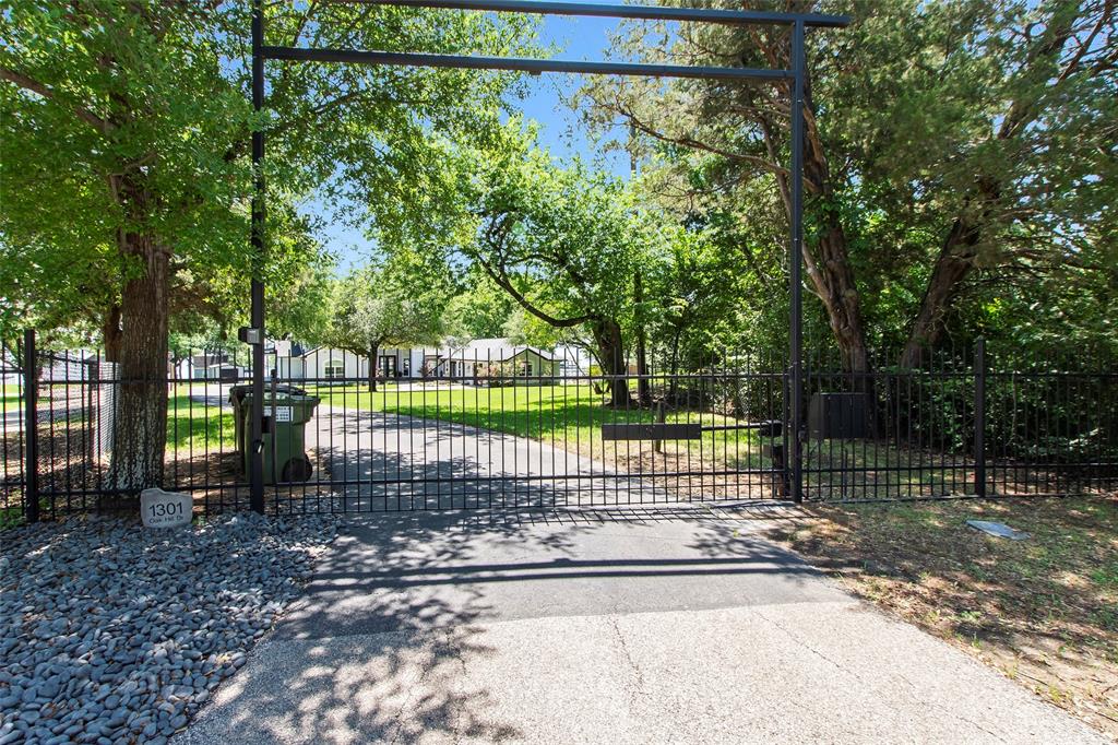 Pleasant Oak Beach - Residential