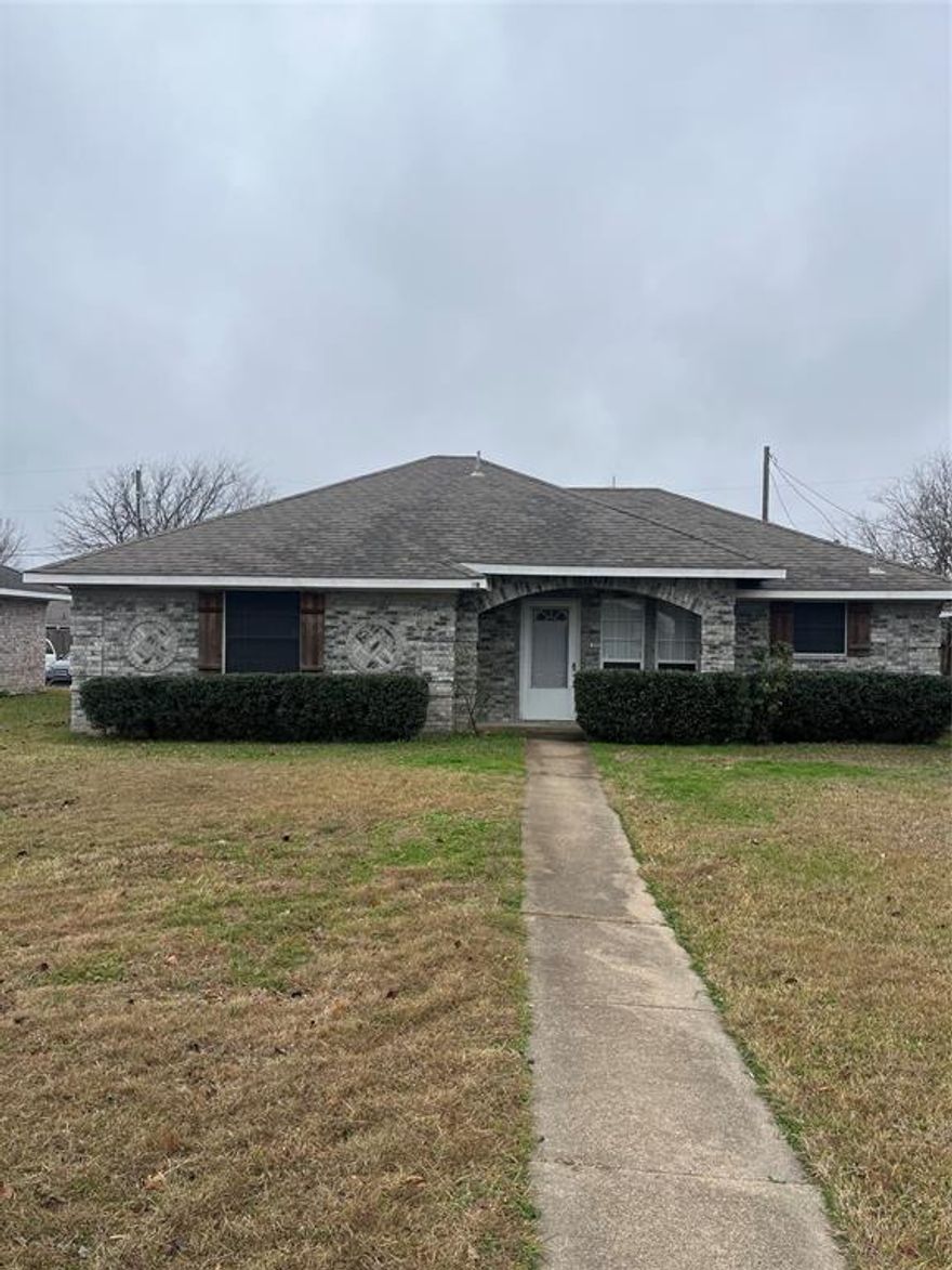 Affordable home with new paint, flooring, and appliances.  This house is conveniently located just blocks off Hwy 175 in Crandall.  Owner-agent.  2001 Survey available.