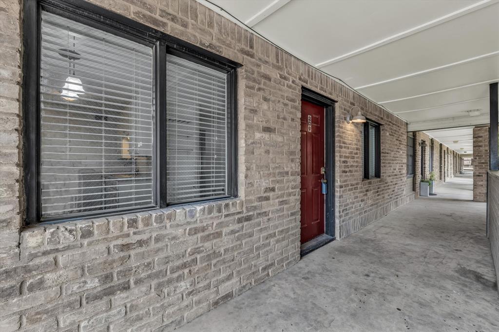 1214 Baylor Avenue 209