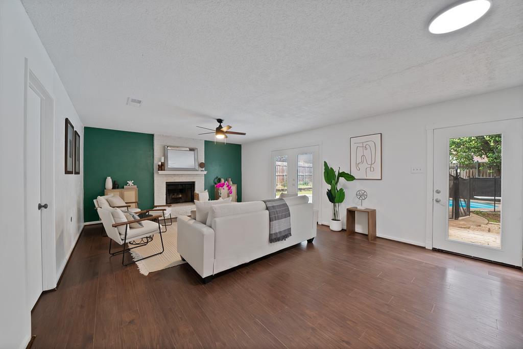 413 Wild Oak Lane