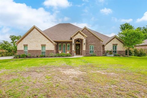 Photo of 144 Arbor Terrace, Weatherford, TX 76087 (MLS # 21237191)