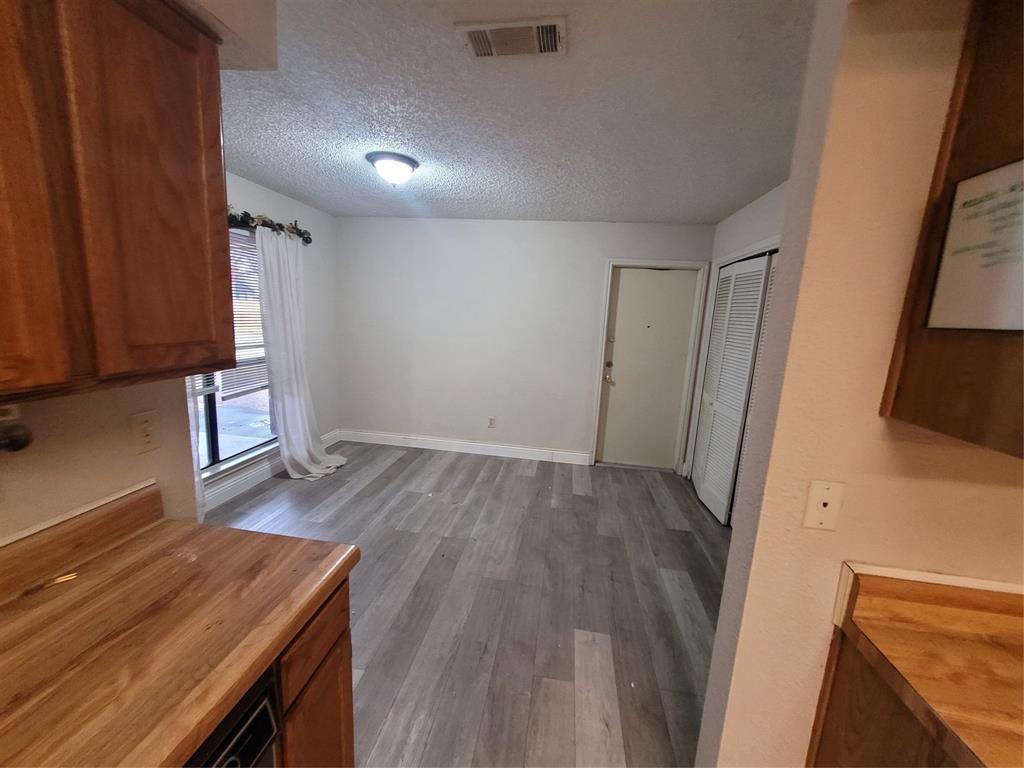 Cross Creek East 03 - Residential Lease