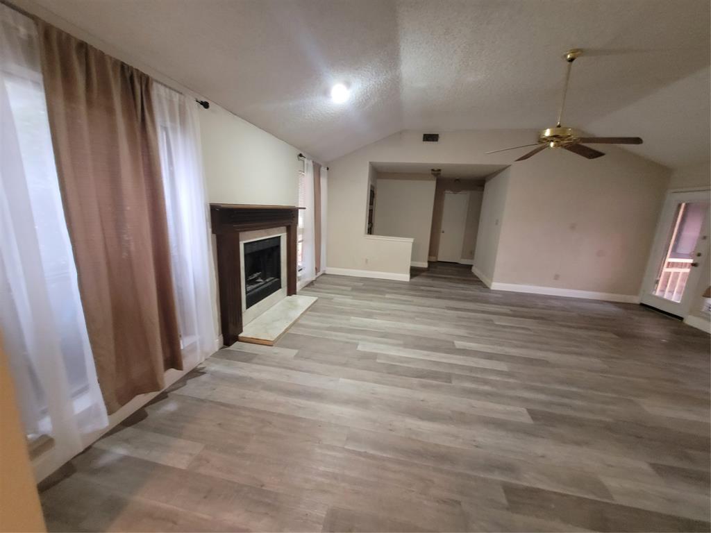 Cross Creek East 03 - Residential Lease