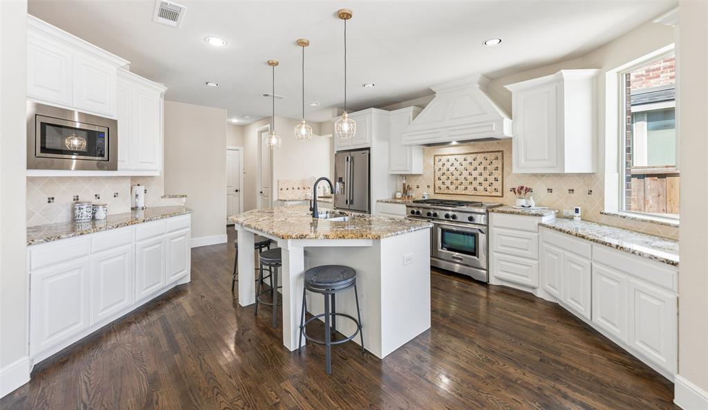 2120 Hidalgo Lane