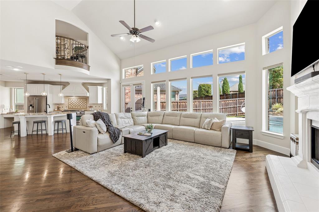 2120 Hidalgo Lane
