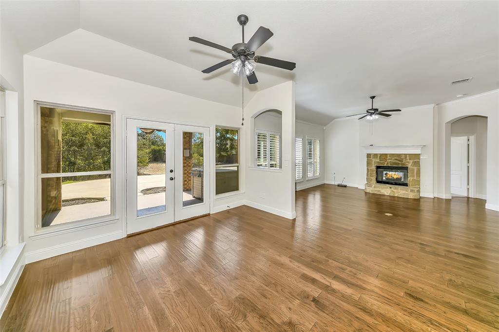 302 Red Eagle Trail