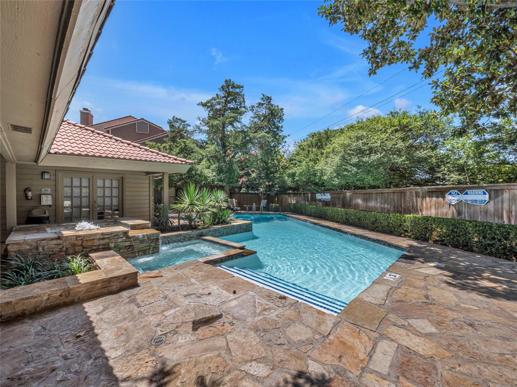 Monticello Crossroads Condo Ph 01-03 - Residential