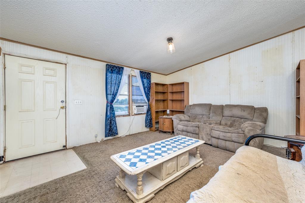 269 Latham Lane