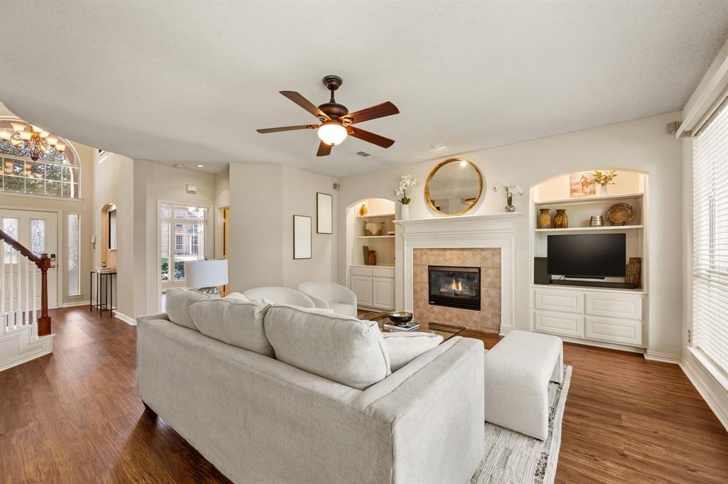 6605 Fox Glen Drive