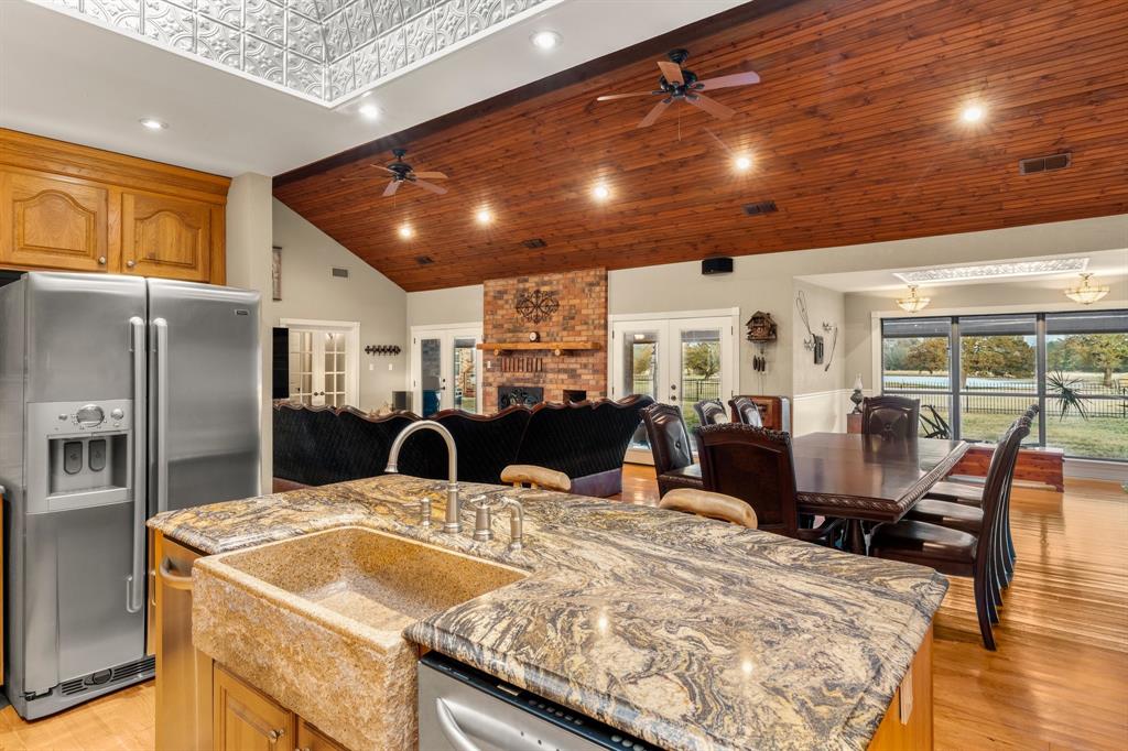 San Antonio & Gulf Railroad - Residential