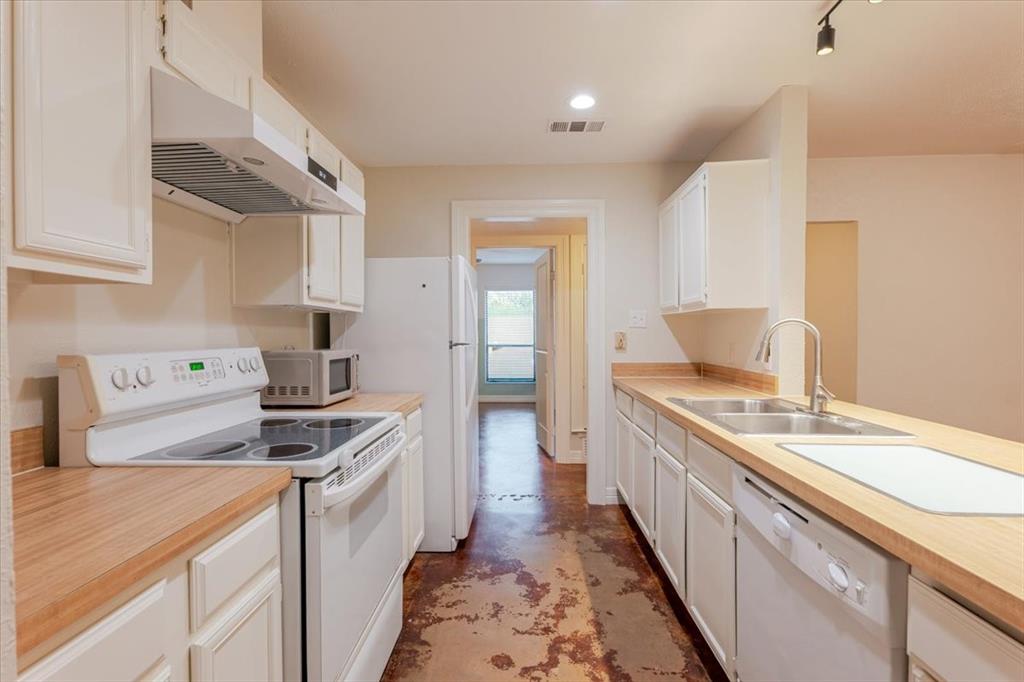 Vermillion Place Add - Residential Lease