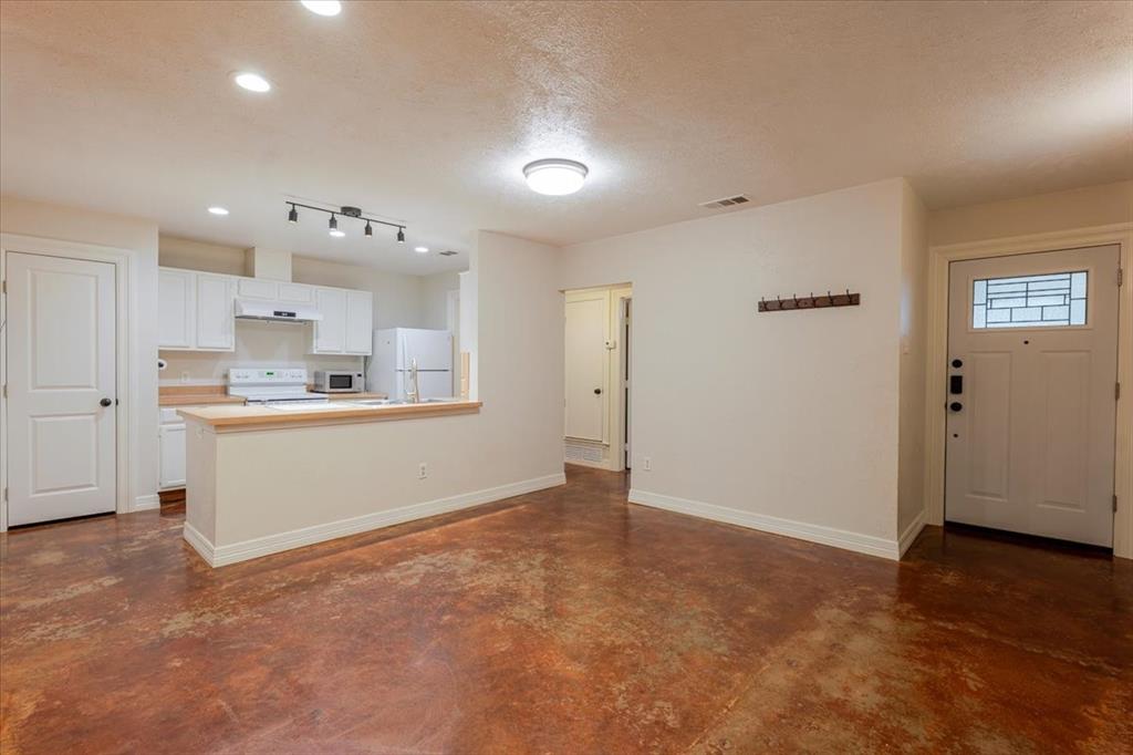 Vermillion Place Add - Residential Lease