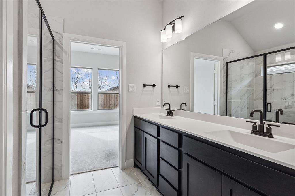 Prairie Oaks - Residential