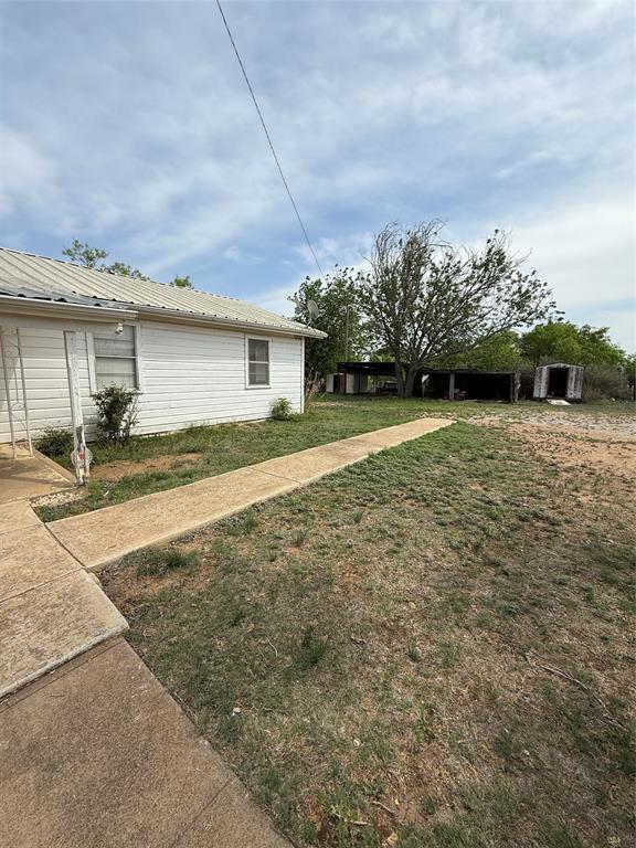 701 Perry