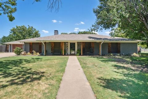 A home in Stephenville