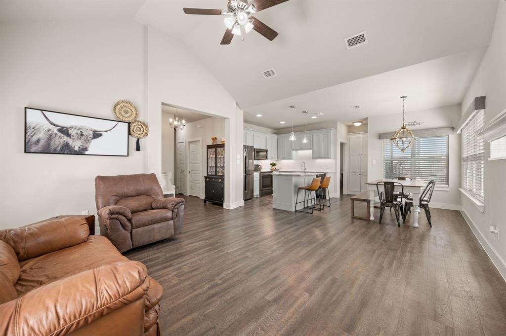 824 E Northside Drive