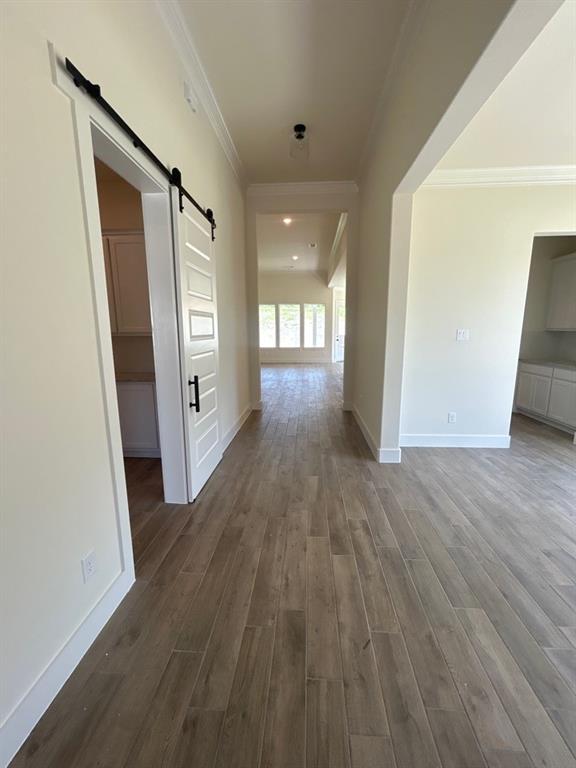 1004 Perrin Lane